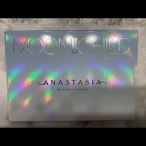 Anastasia Beverly Hills Moonchild Glow Kit